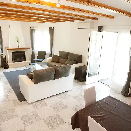 Lunas By Interhome *